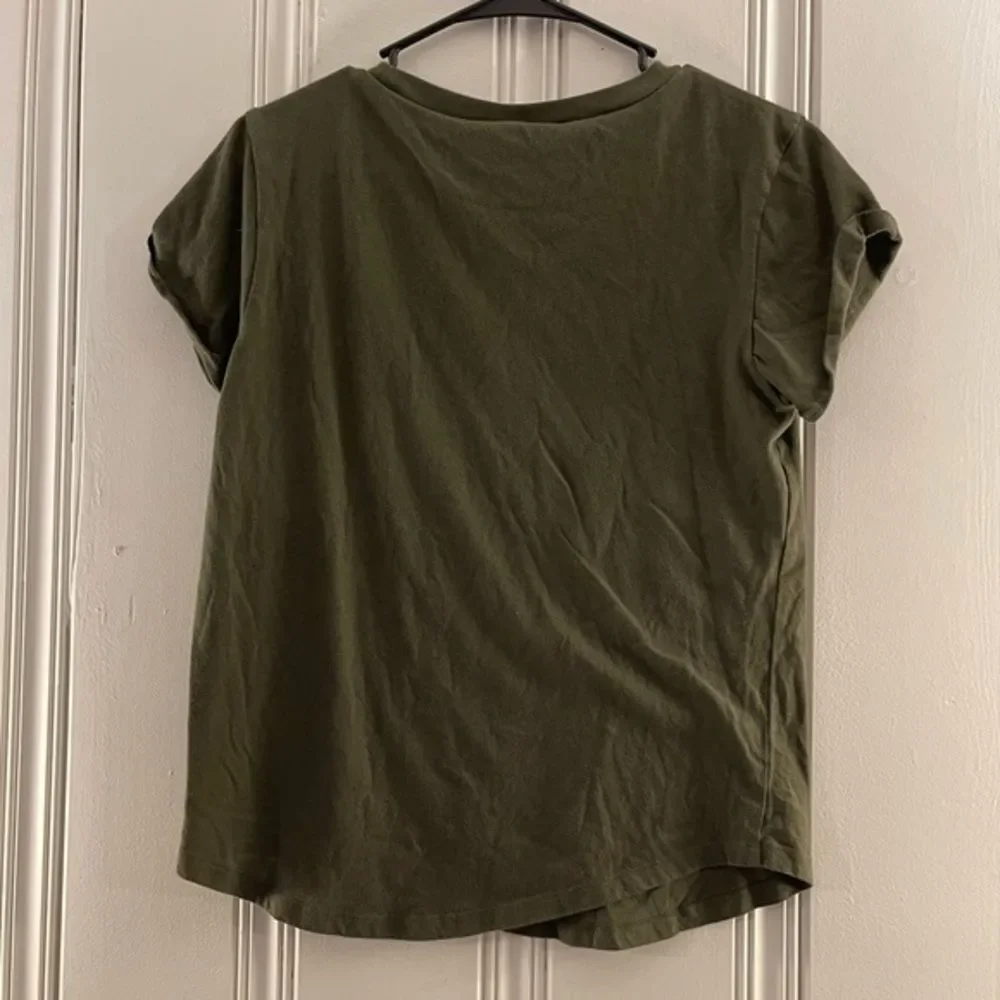 Pink Women’s T-shirt Size M‎